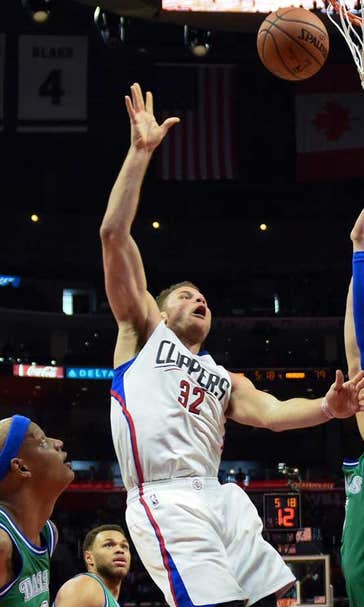 Crawford's 22 points leads Clippers past Mavericks